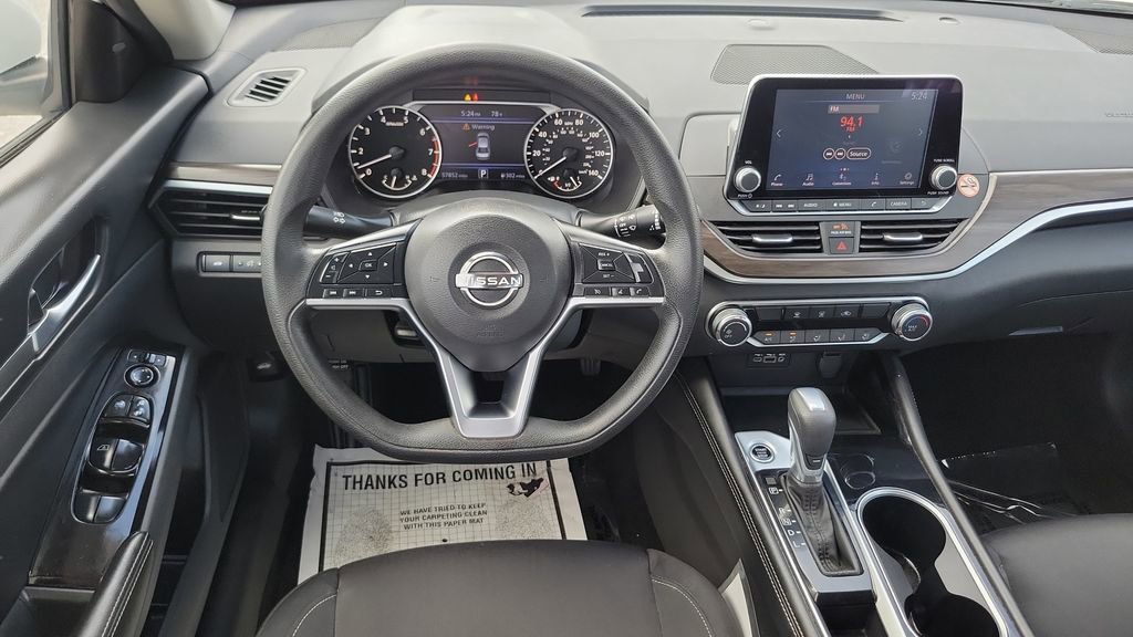 Used 2023 Nissan Altima 2.5 SV image 15