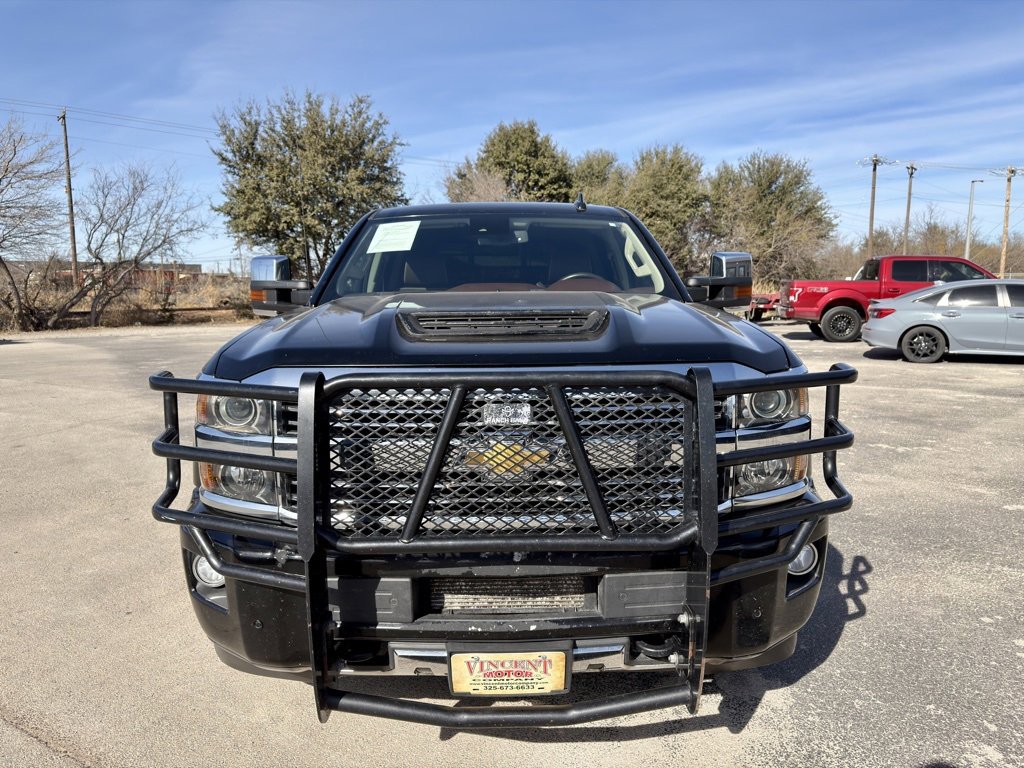 Used 2017 Chevrolet Silverado 2500 High Country w/ Duramax Plus Package image 8