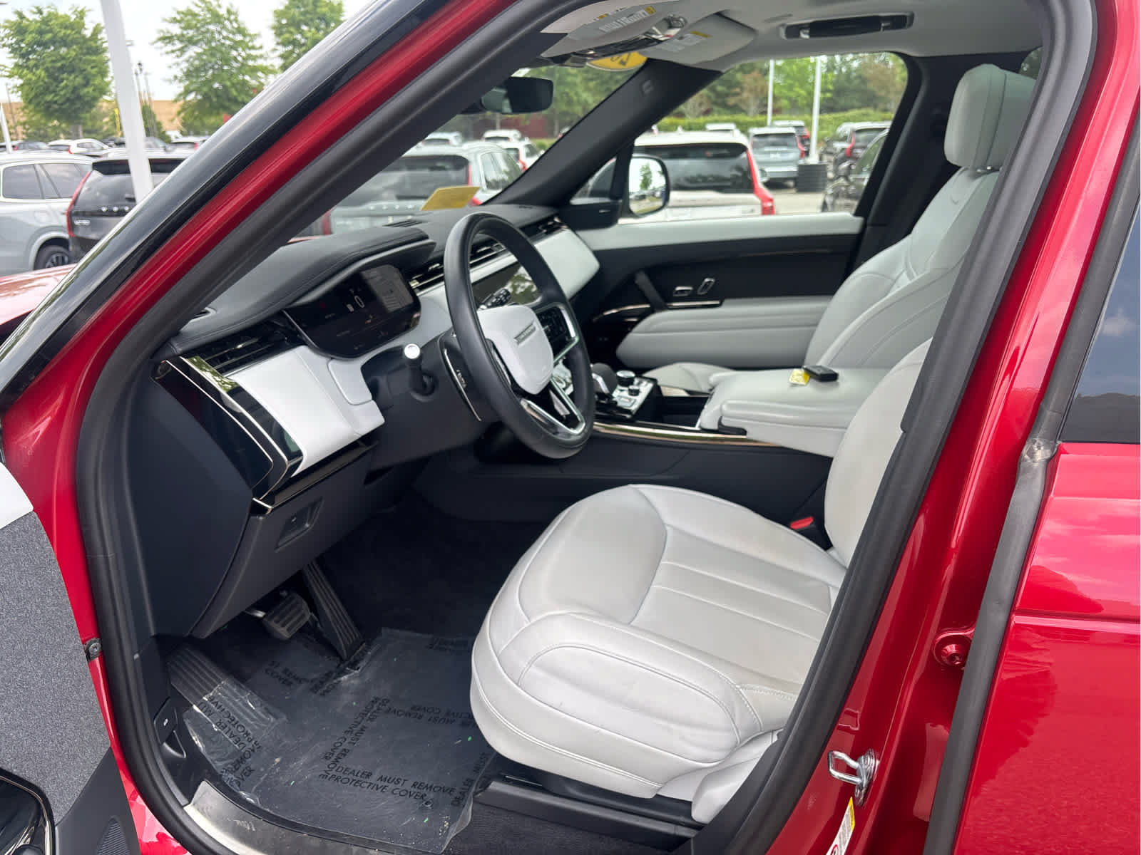 Used 2023 Land Rover Range Rover Sport SE AWD/4WD image 40