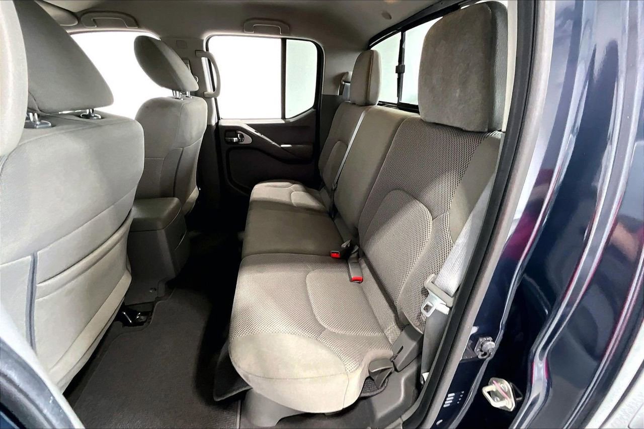 Used 2019 Nissan Frontier SV RWD image 16