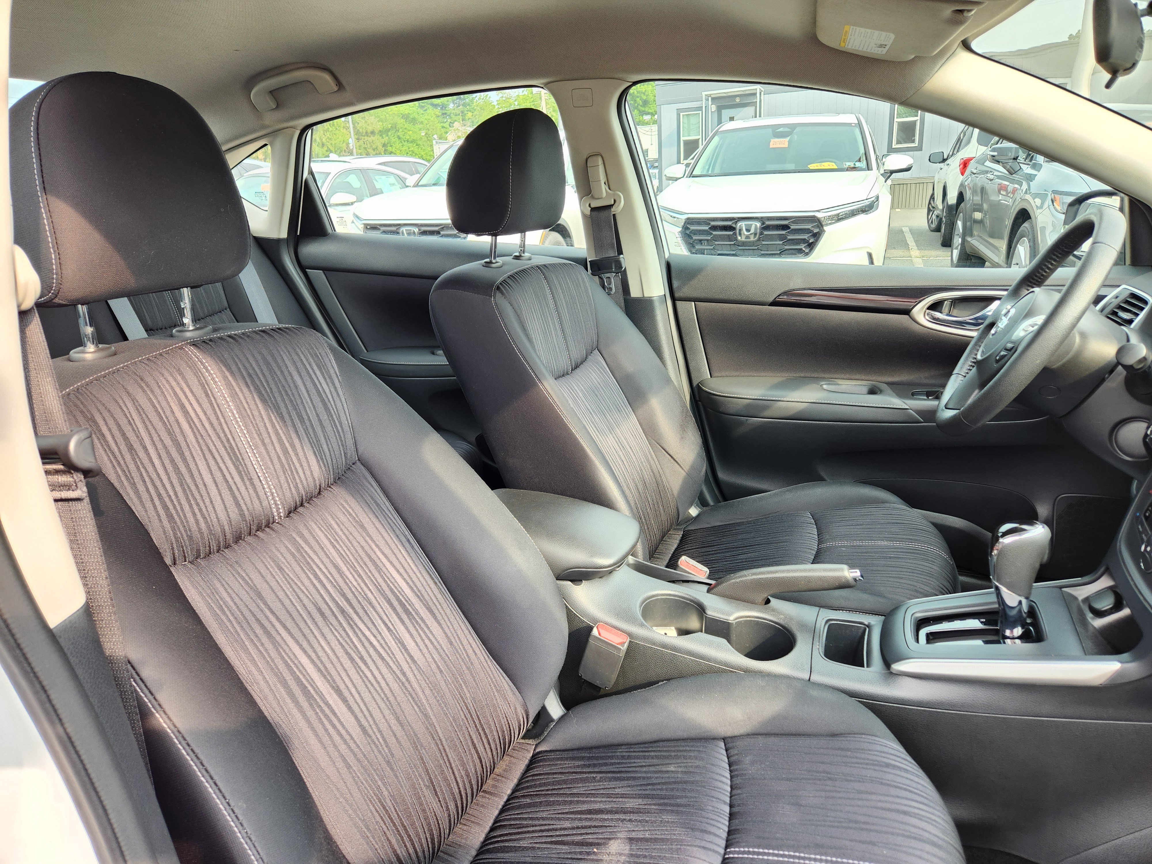 Used 2018 Nissan Sentra SV FWD image 16