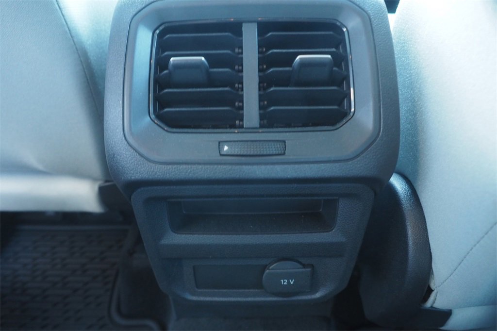 Used 2020 Volkswagen Tiguan S image 18