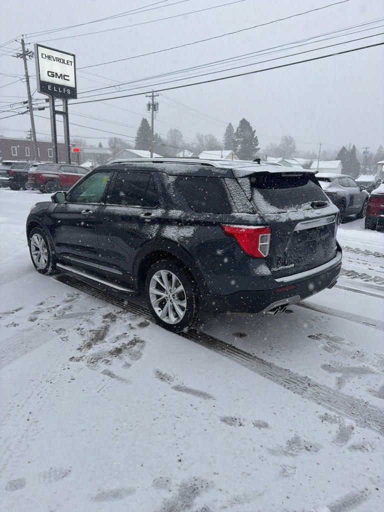 Used 2022 Ford Explorer Platinum w/ Equipment Group 601A image 17
