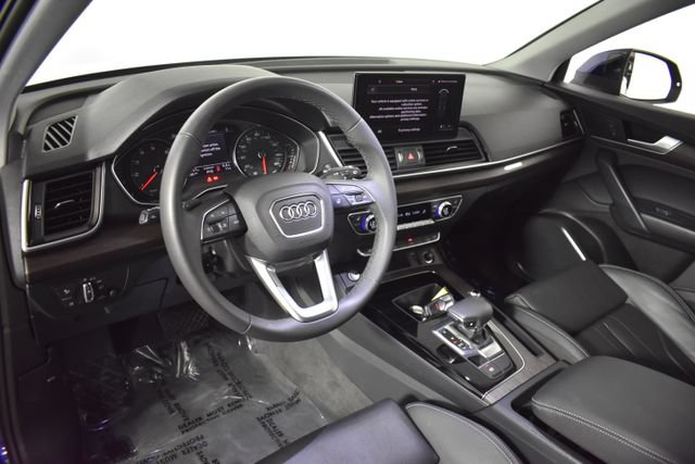Used 2024 Audi Q5 2.0T Premium w/ Convenience Package AWD/4WD image 13