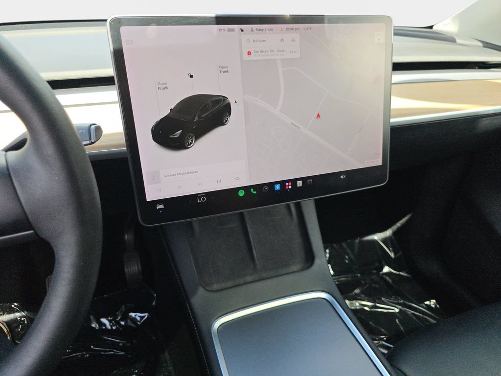Used 2021 Tesla Model Y Long Range AWD/4WD image 26