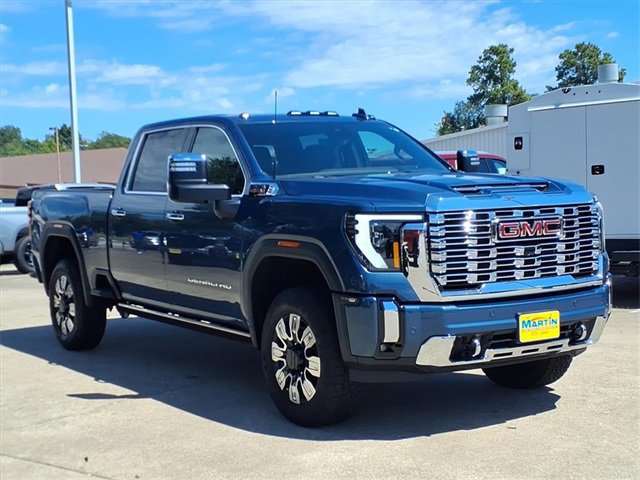 New 2026 GMC Sierra 2500 Denali w/ Denali Reserve Package image 6