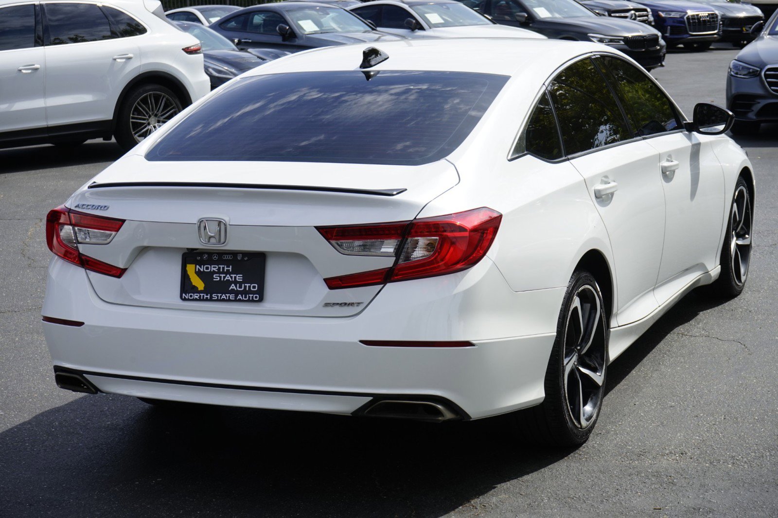 Used 2021 Honda Accord Sport image 8