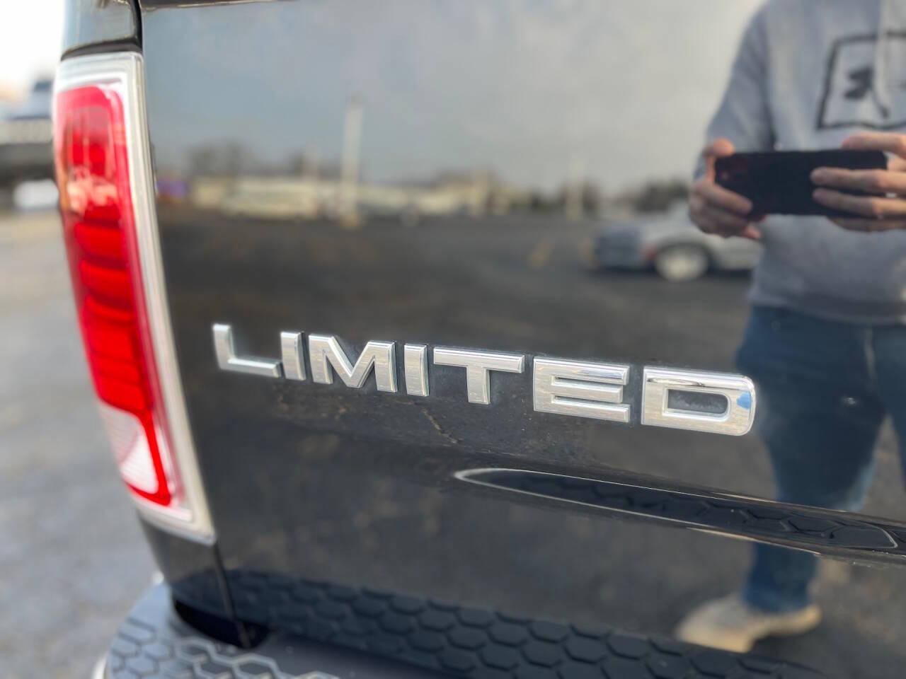 Used 2014 RAM 1500 Limited AWD/4WD image 6