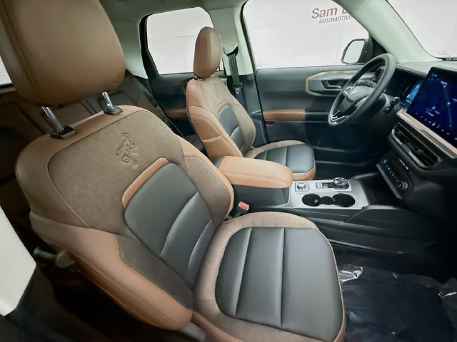 Certified 2026 Ford Bronco Sport Outer Banks w/ Outer Banks Tech Package+ AWD/4WD image 30