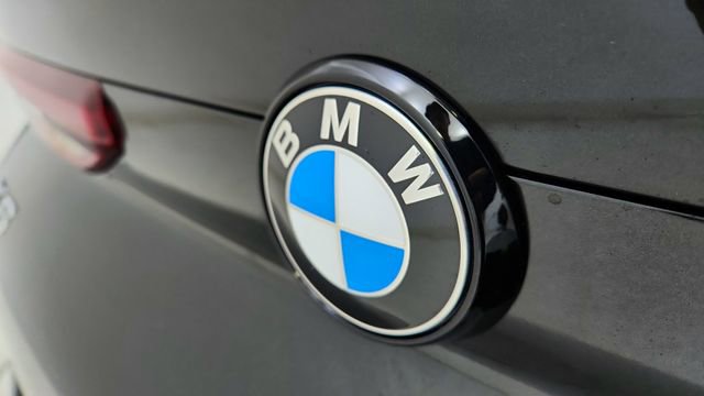 Used 2026 BMW X6 xDrive40i image 16