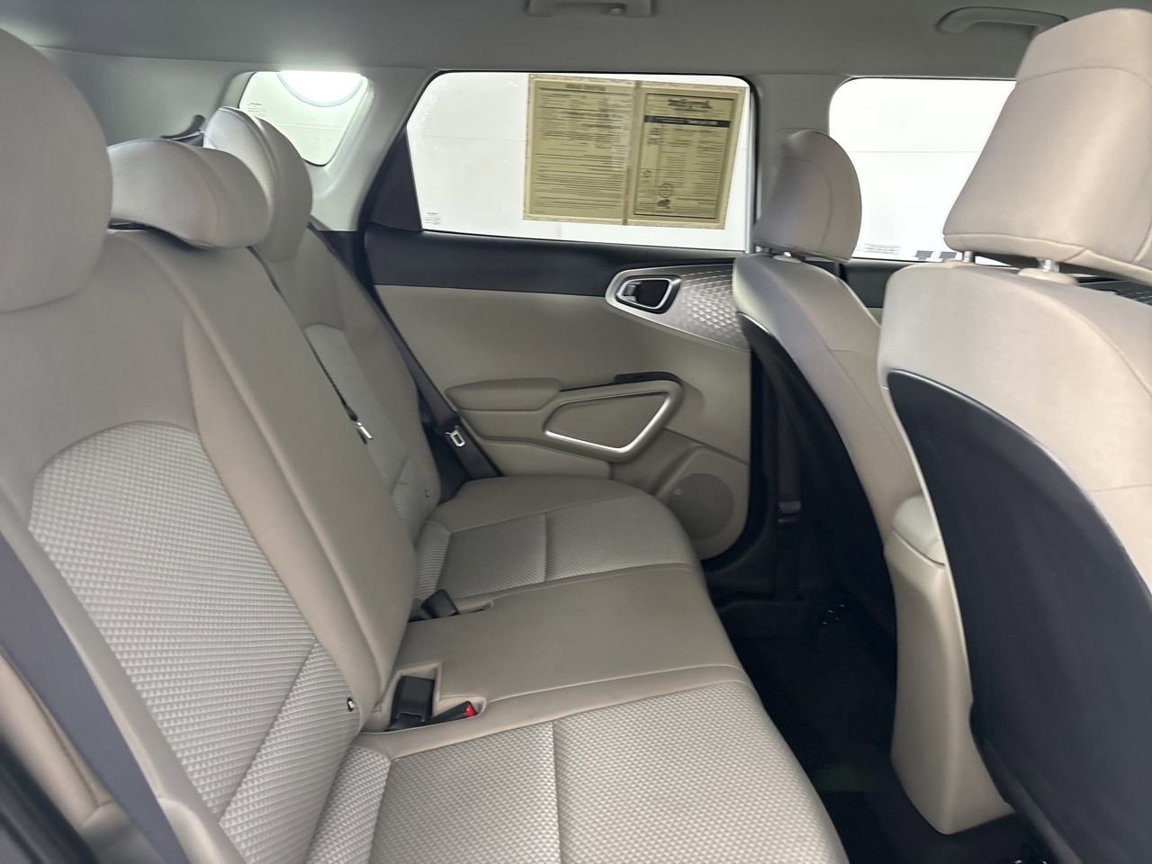 Used 2025 Kia Soul LX image 24