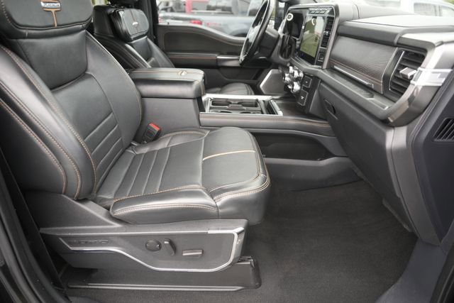 Used 2023 Ford F250 Platinum w/ Tremor Off-Road Package AWD/4WD image 19