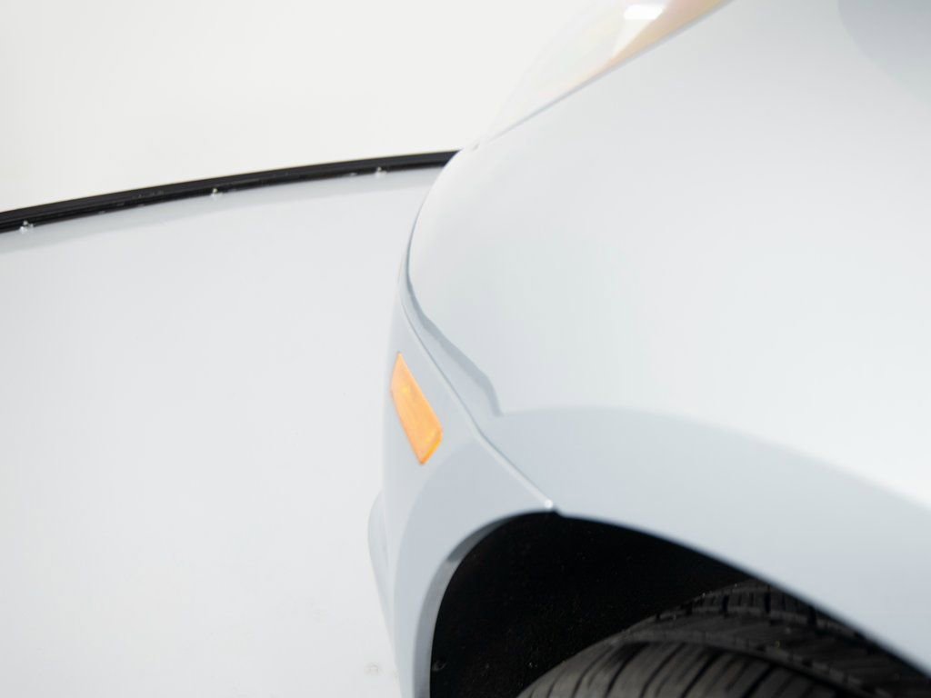 Certified 2021 Porsche Macan AWD/4WD image 41