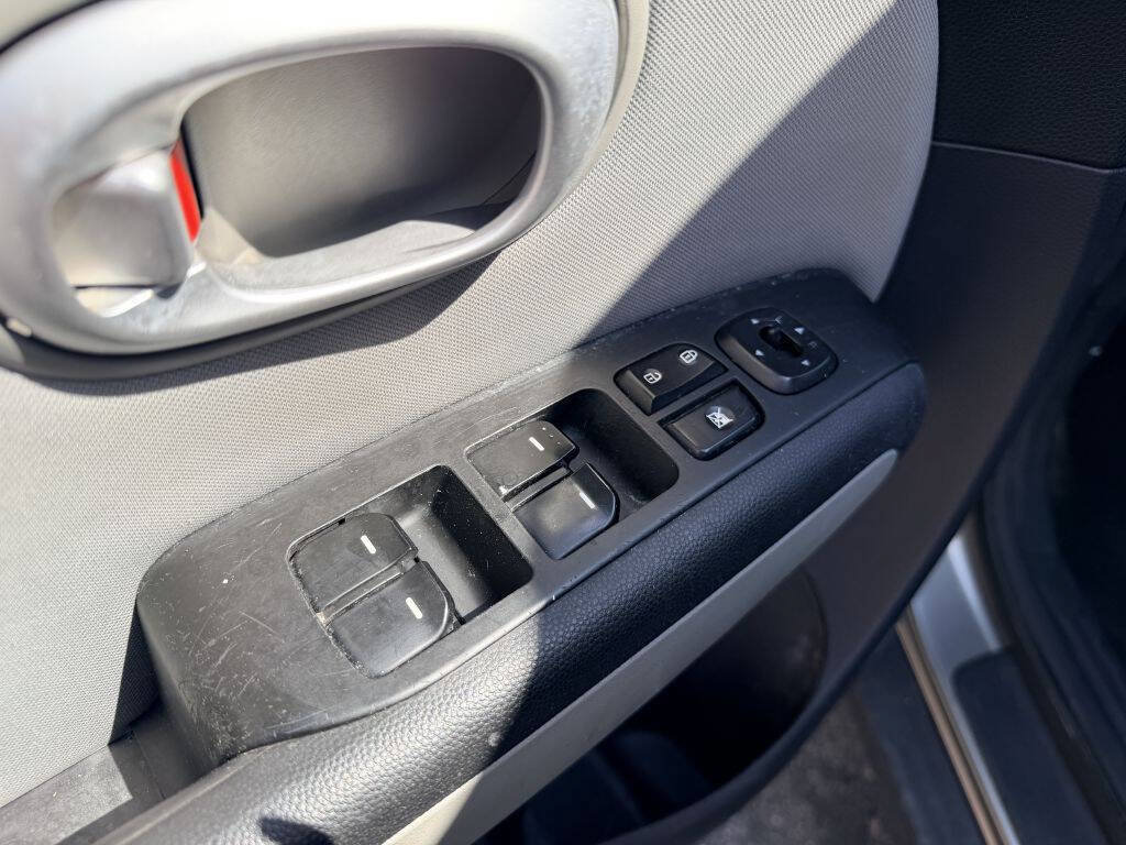 Used 2015 Kia Soul FWD image 8