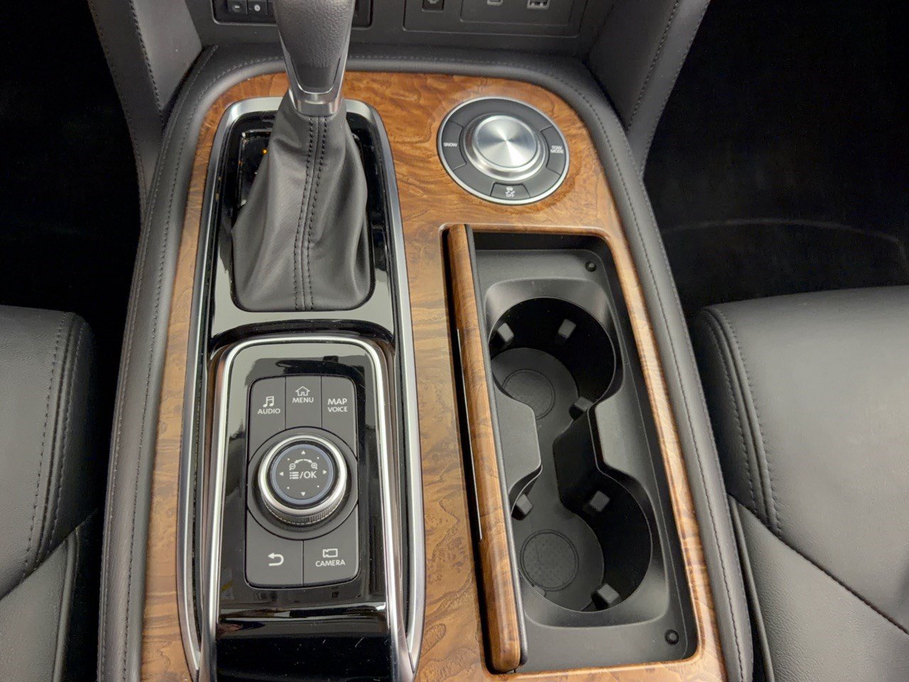 Used 2023 Nissan Armada SL w/ Cargo Package RWD image 22