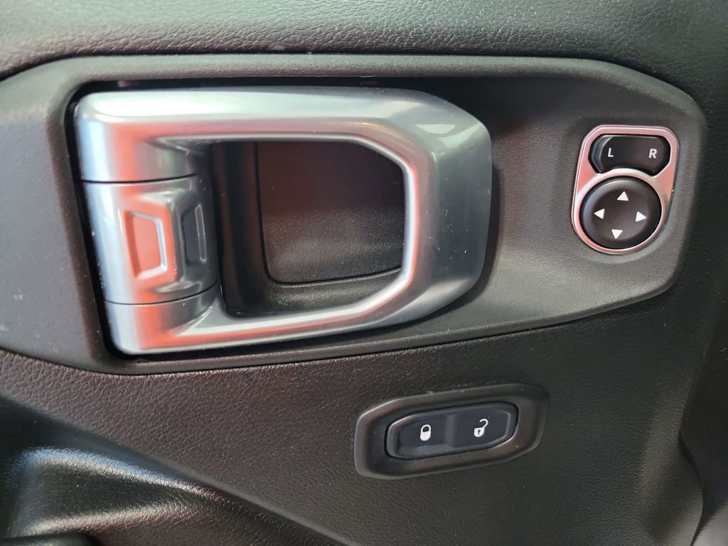 Used 2021 Jeep Wrangler Unlimited Sport AWD/4WD image 32