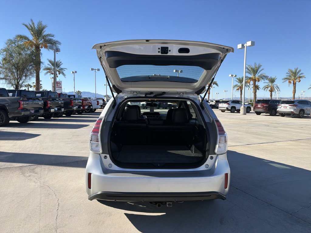 Used 2015 Toyota Prius V Four FWD image 30