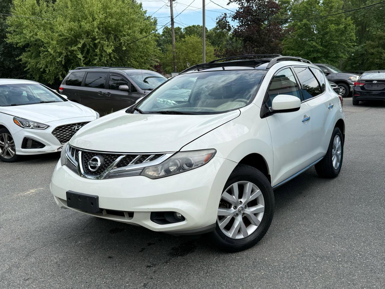 Used 2011 Nissan Murano SL w/ Navigation Pkg AWD/4WD image 2