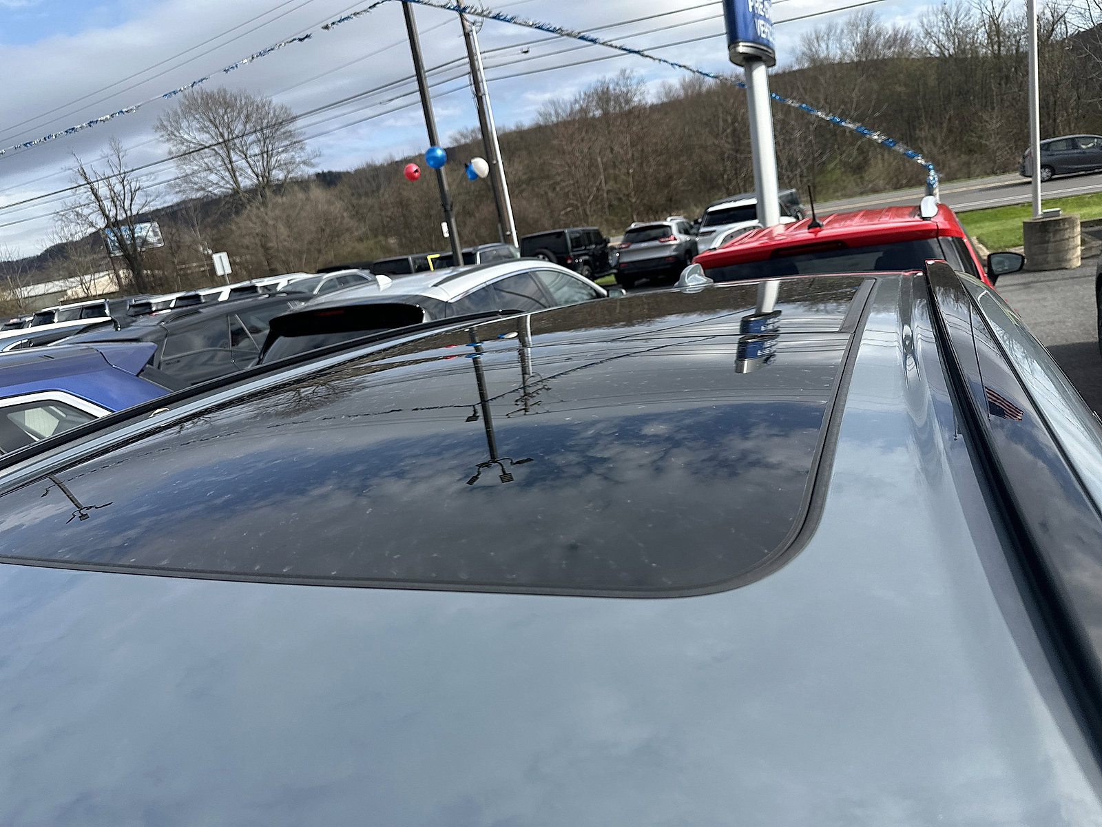 Used 2024 Volvo XC60 B5 Plus w/ Climate Package image 8