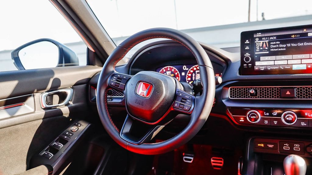 Used 2025 Honda Civic Type R image 18