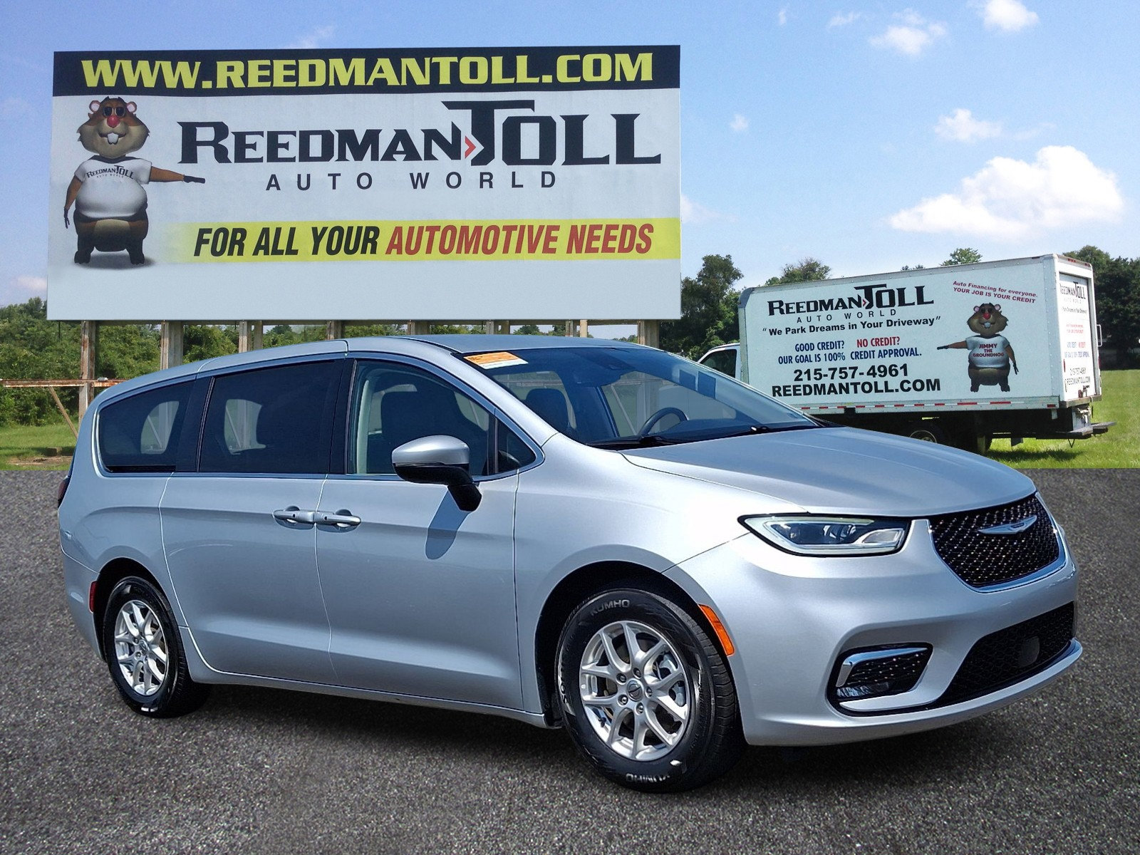 Certified 2023 Chrysler Pacifica Touring-L FWD image 1