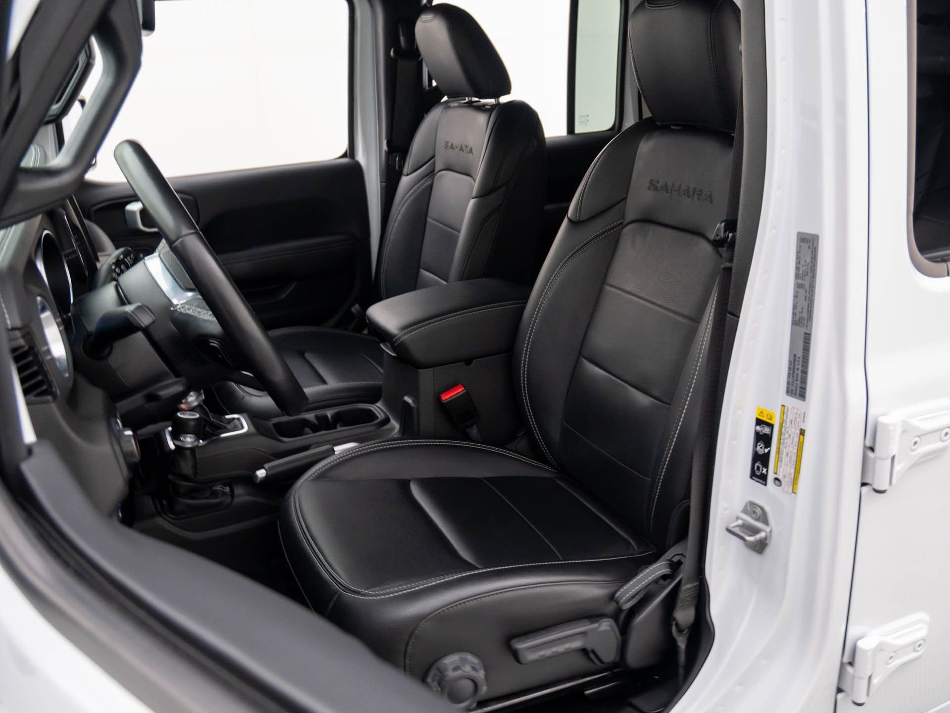 Used 2022 Jeep Wrangler Unlimited Sahara w/ Cold Weather Group image 13