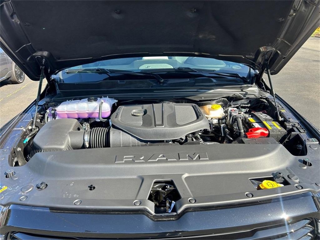 New 2026 RAM 1500 Laramie w/ Night Edition image 20