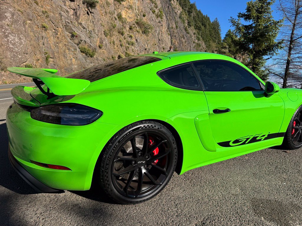 Used 2023 Porsche 718 Cayman GT4 RWD image 15
