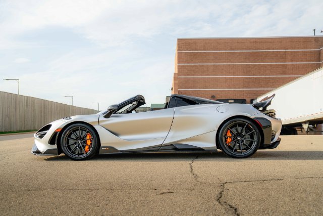 Used 2022 McLaren 765LT RWD image 39