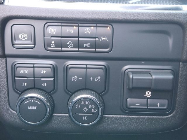 Used 2025 Chevrolet Tahoe RST w/ Comfort Package image 20