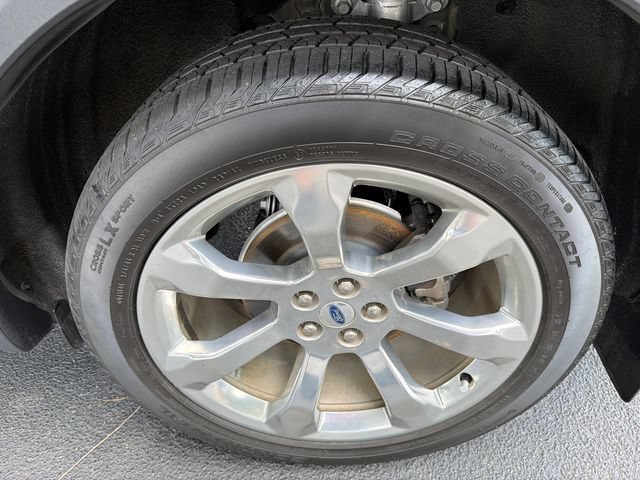 Used 2020 Ford Explorer Platinum w/ Premium Technology Package AWD/4WD image 20