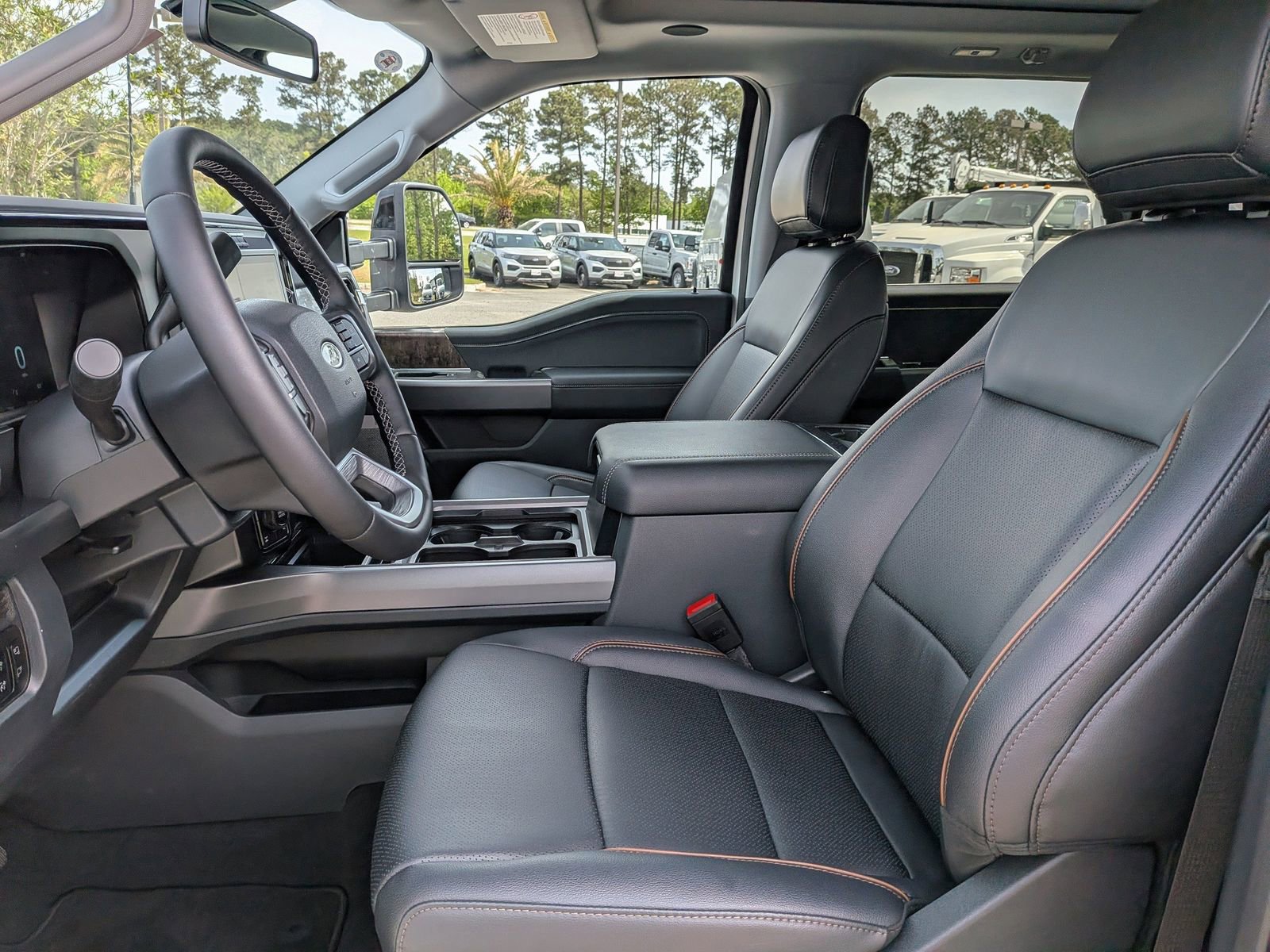 Used 2026 Ford F250 Lariat w/ Black Appearance Package image 11