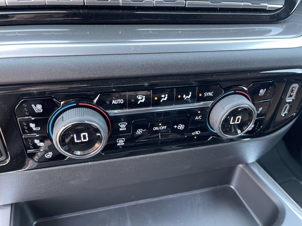 New 2026 Chevrolet Silverado 1500 High Country AWD/4WD image 18