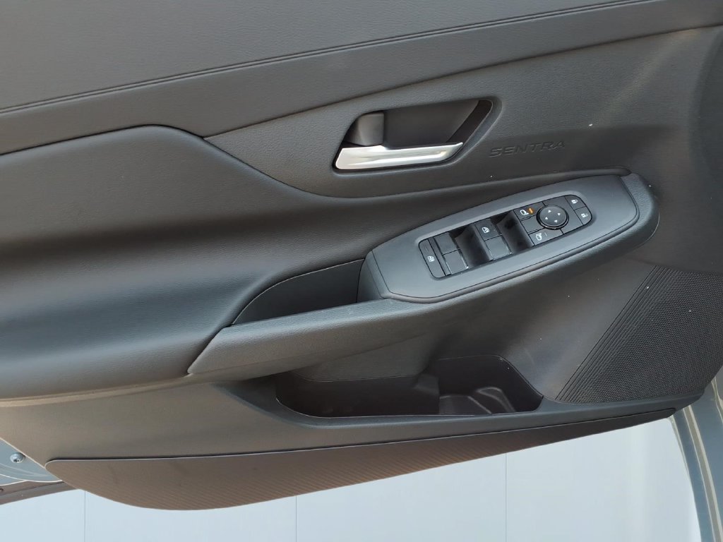 New 2026 Nissan Sentra SV w/ SV Convenience Package FWD image 13
