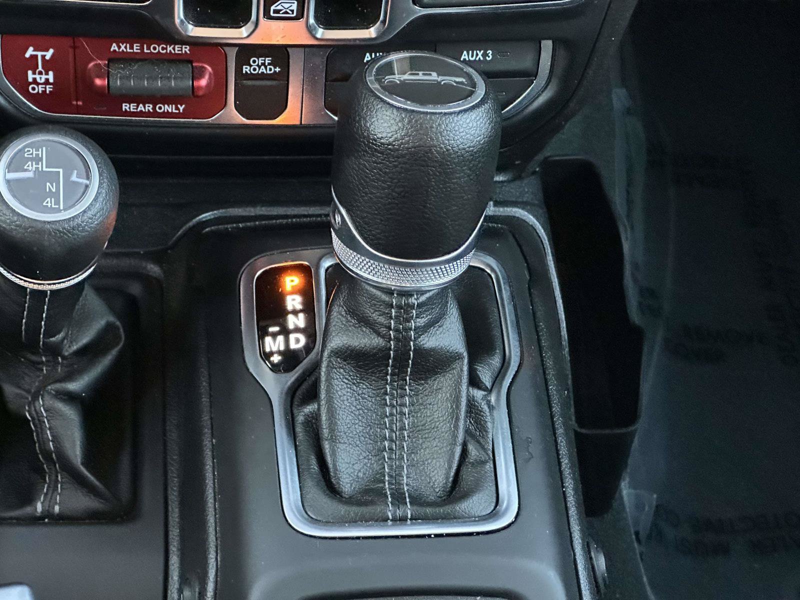 Used 2024 Jeep Gladiator Mojave AWD/4WD image 20
