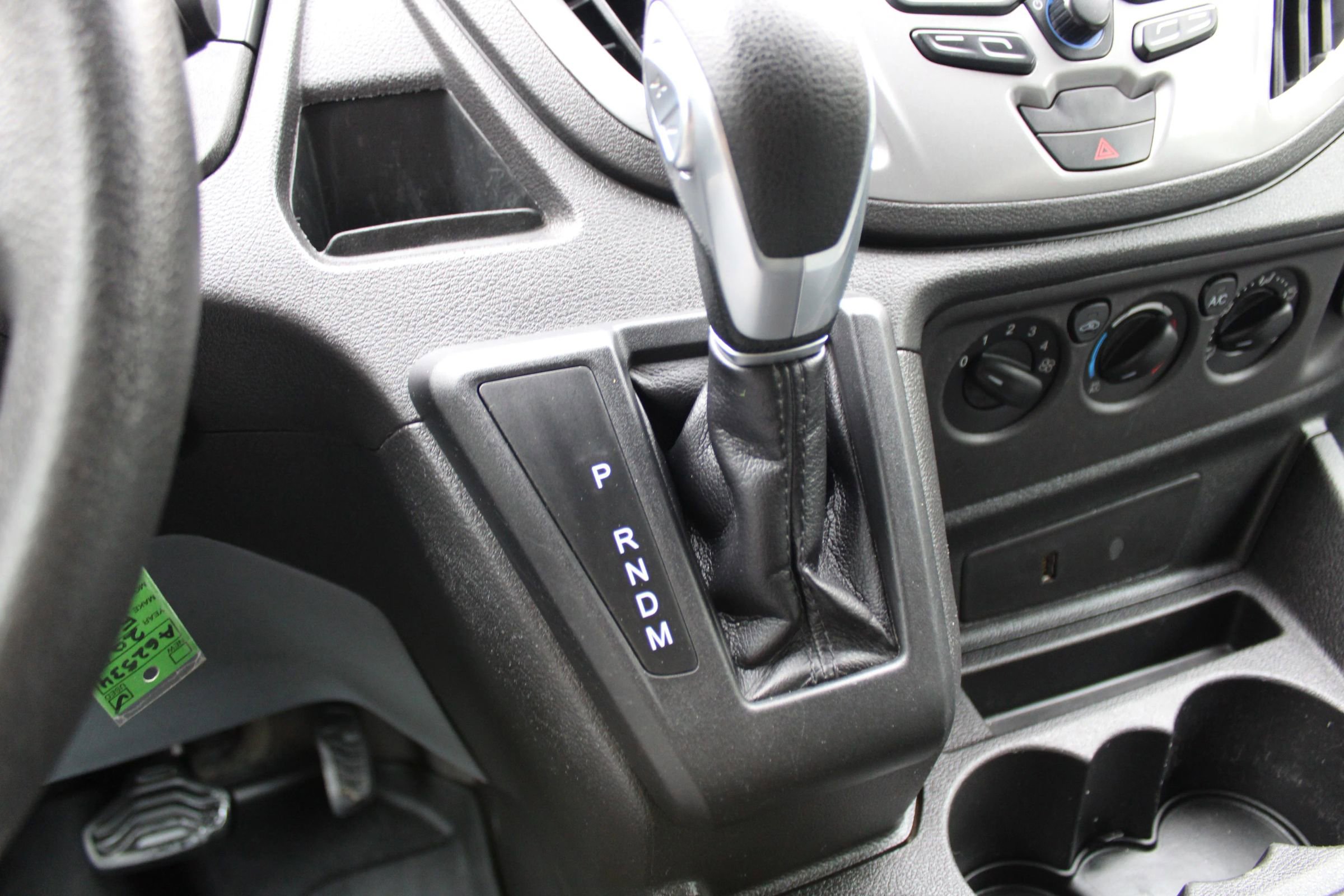 Used 2019 Ford Transit 350 XLT image 15