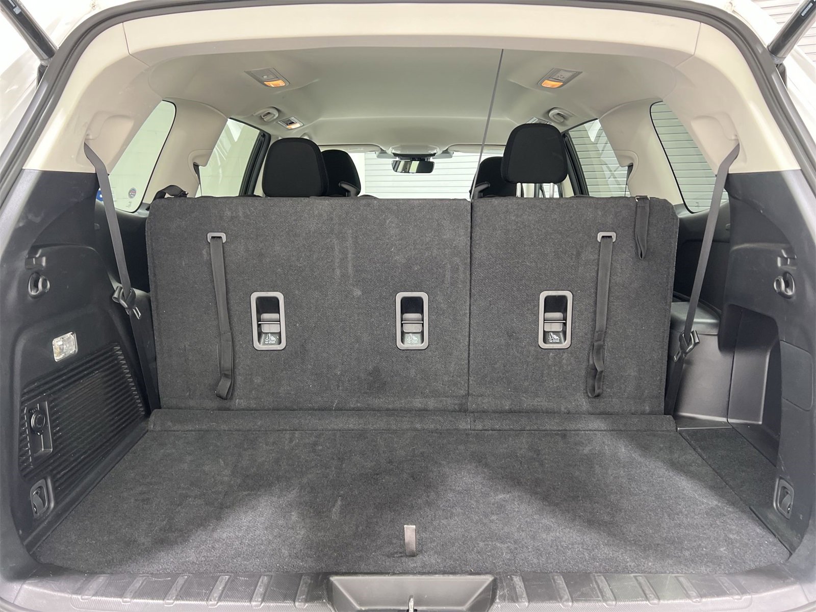 Certified 2024 Subaru Ascent Premium w/ Convenience Package image 23