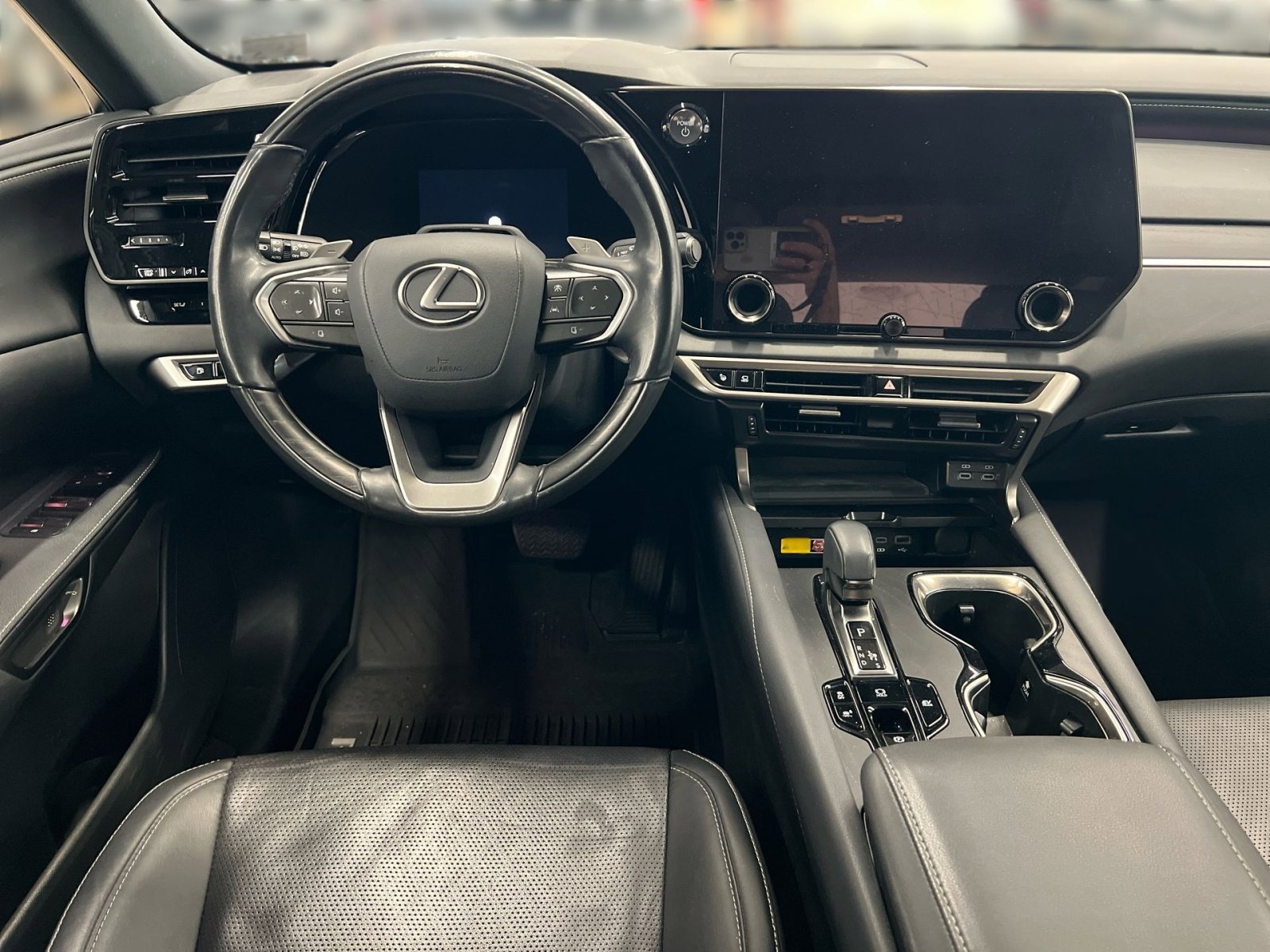 Used 2023 Lexus RX 350 w/ Accessory Package (Z1) AWD/4WD image 19