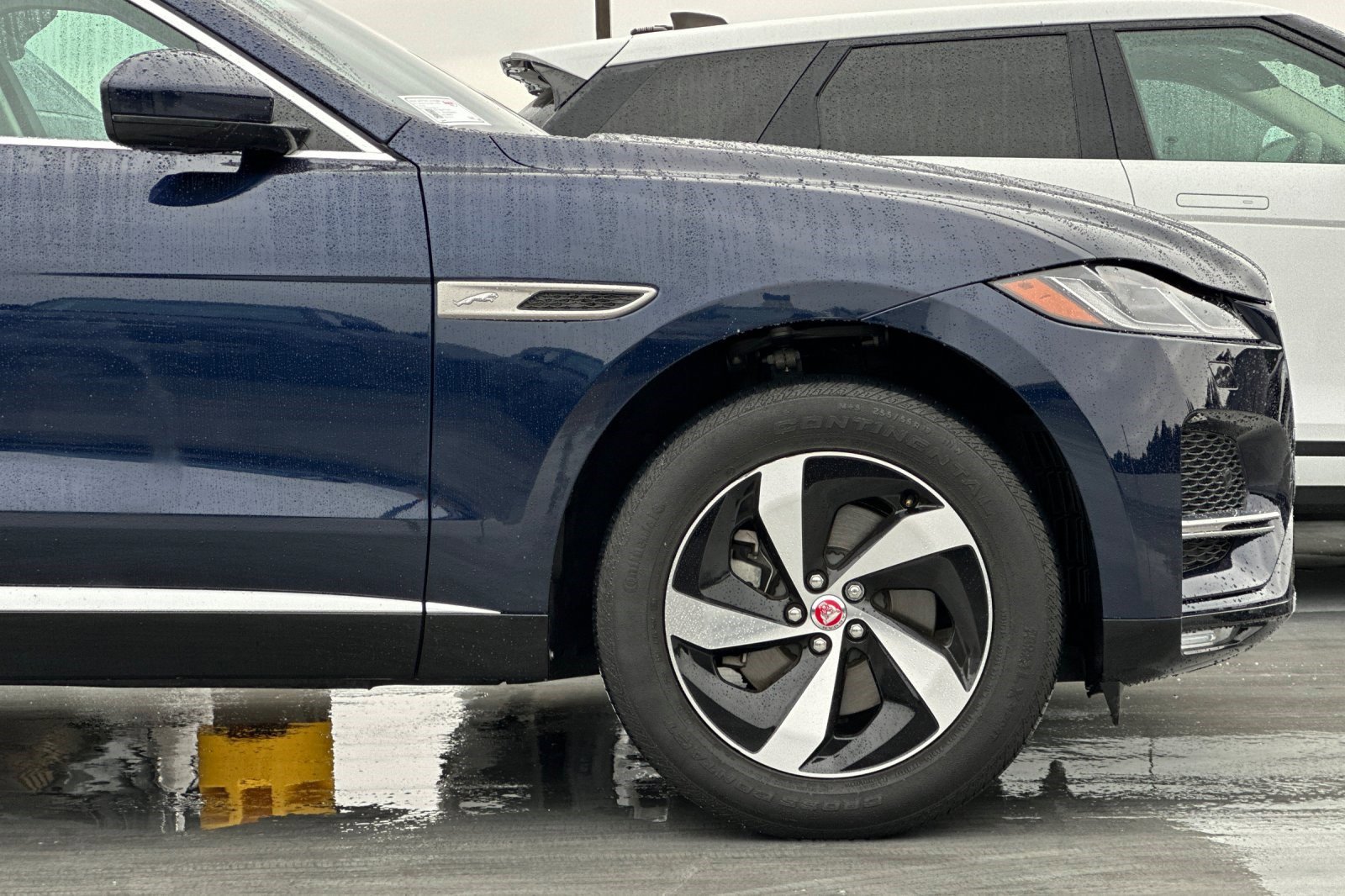 Used 2022 Jaguar F-PACE S image 36