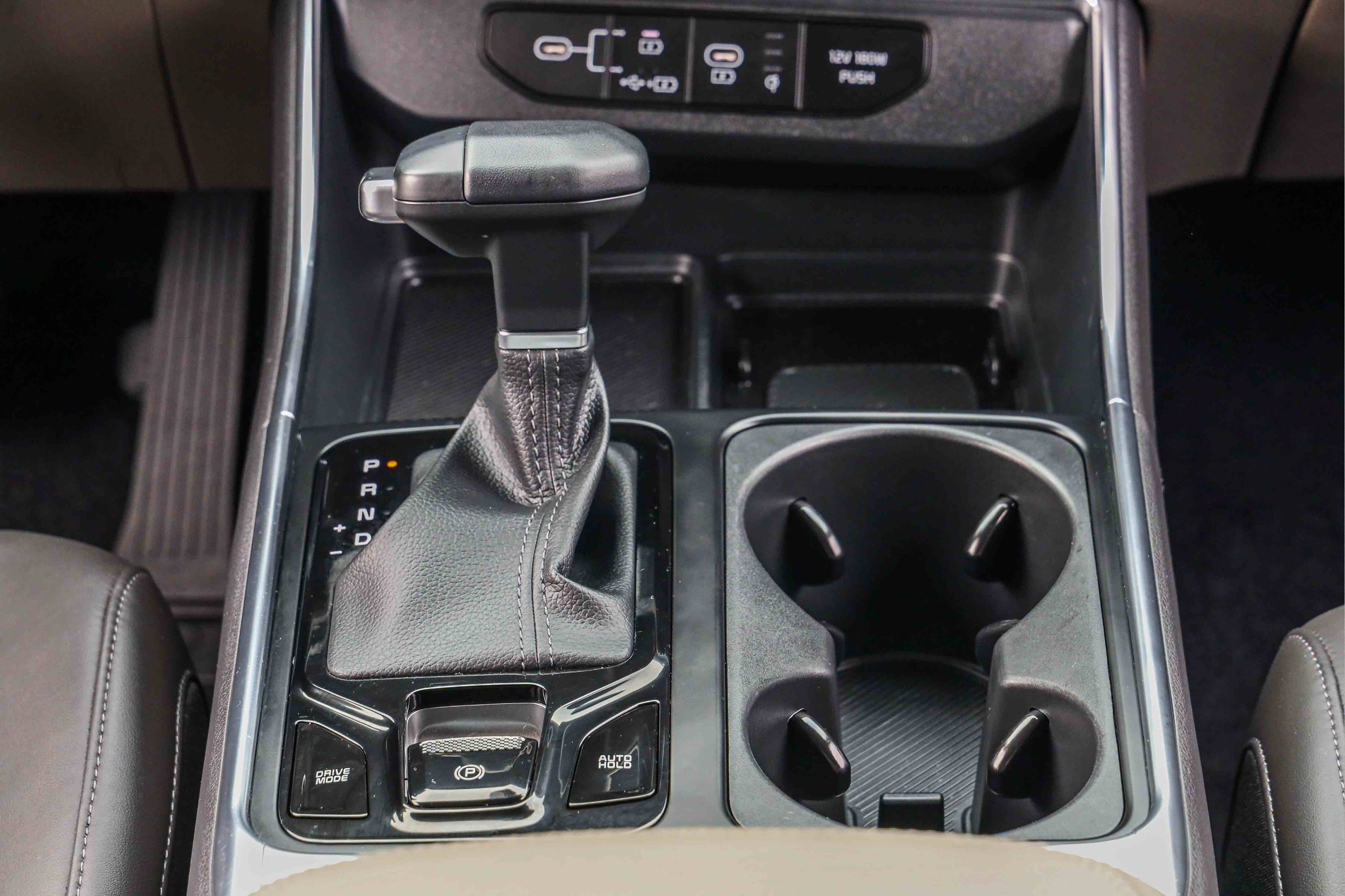Certified 2026 Kia Carnival EX FWD image 13