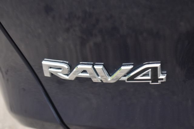 Used 2019 Toyota RAV4 XSE w/ XSE Weather Package AWD/4WD image 16