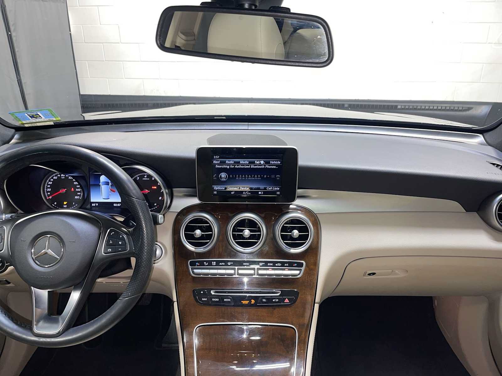 Used 2018 Mercedes-Benz GLC 300 4MATIC image 10