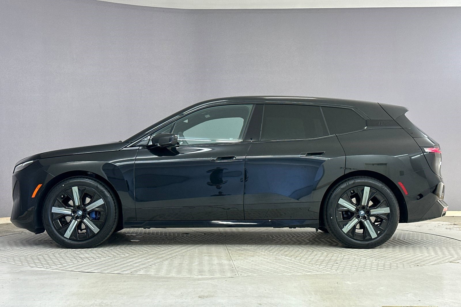 Certified 2023 BMW iX xDrive50 w/ Premium Package image 2