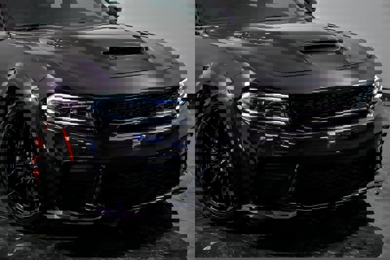 Used 2022 Dodge Charger SRT Hellcat w/ Harman/Kardon Audio Group image 2