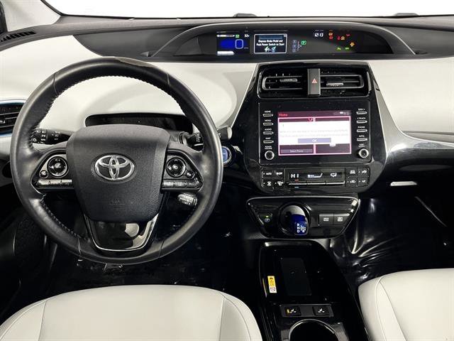 Used 2020 Toyota Prius XLE w/ Advanced Technology Package image 11
