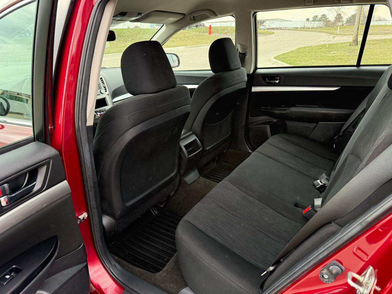 Used 2014 Subaru Outback 2.5i w/ Alloy Wheel Package image 15