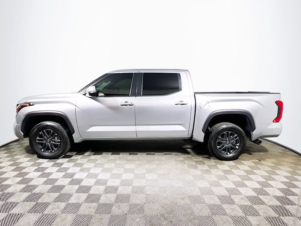 Used 2025 Toyota Tundra SR5 w/ SR5 Convenience Package AWD/4WD image 5
