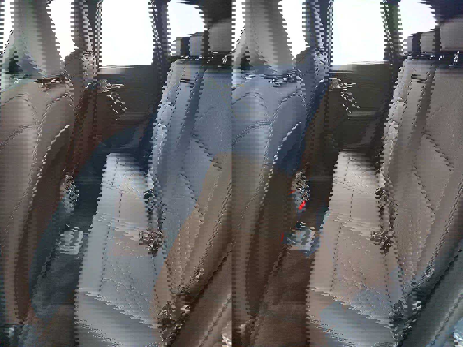 Used 2025 BMW X1 xDrive28i w/ Technology Package image 7