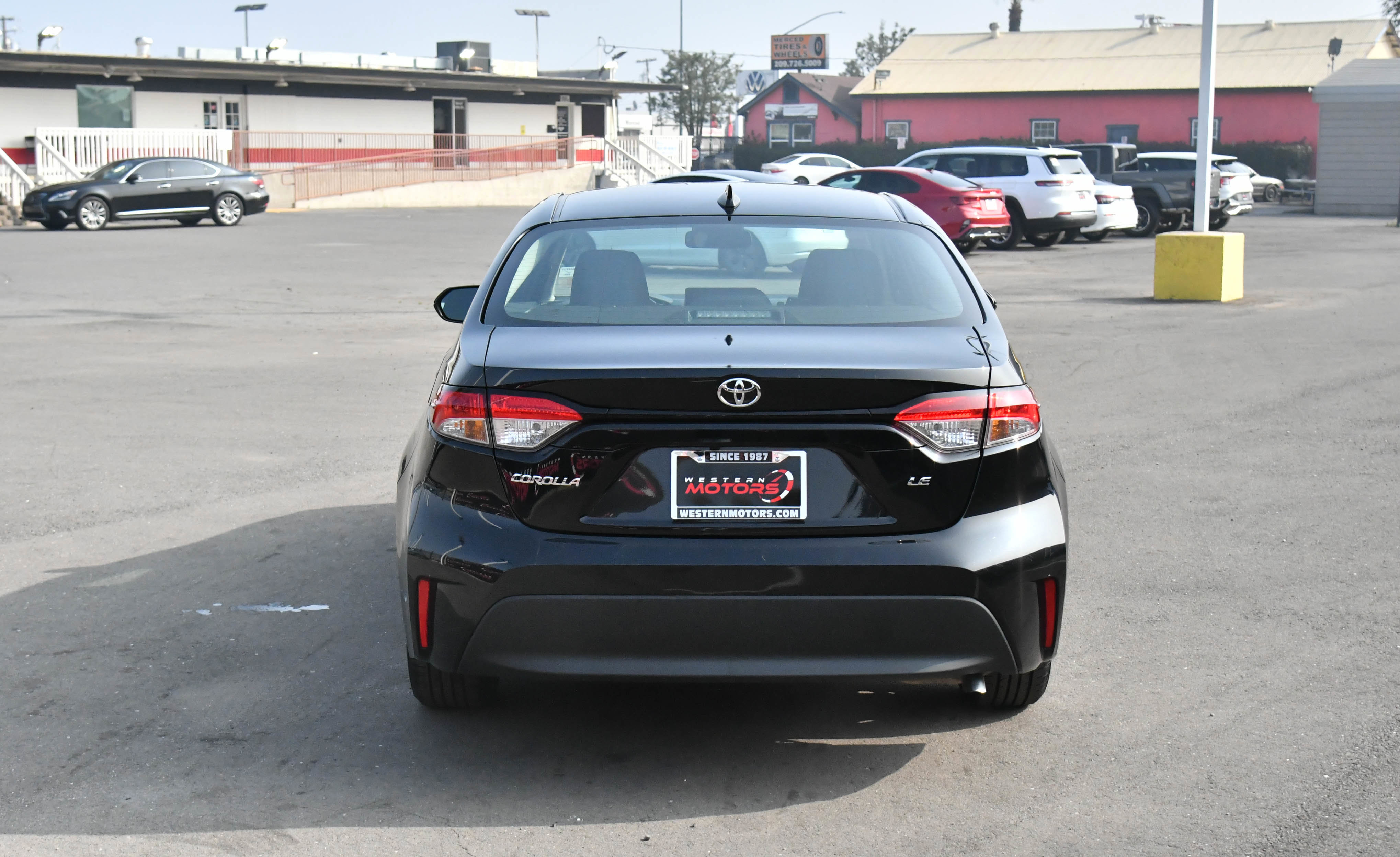 Used 2024 Toyota Corolla LE image 7