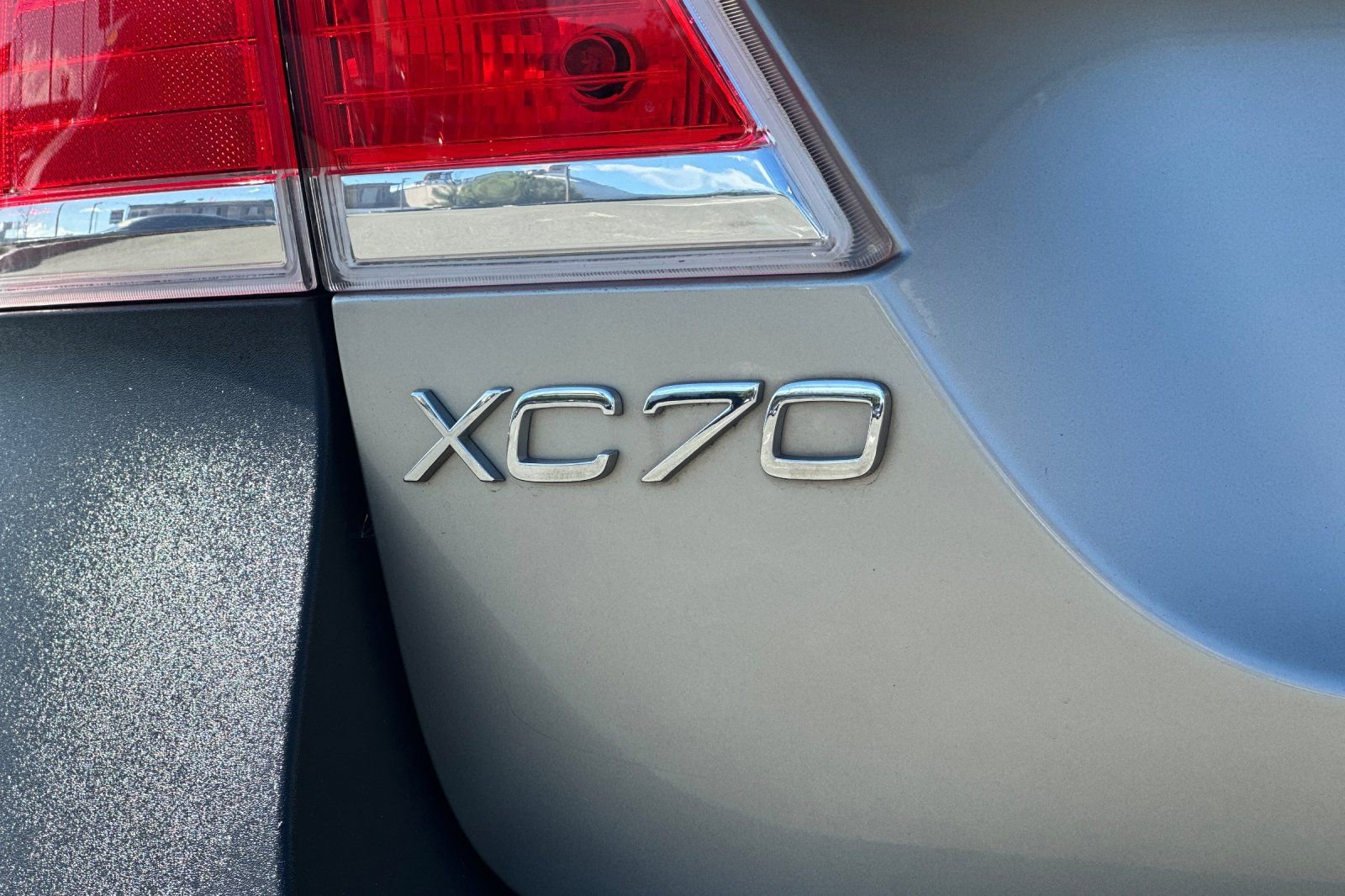 Used 2016 Volvo XC70 T5 Platinum w/ Protection Package image 12